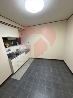 【居間・リビング】 | 岸和田市磯上町2丁目戸建