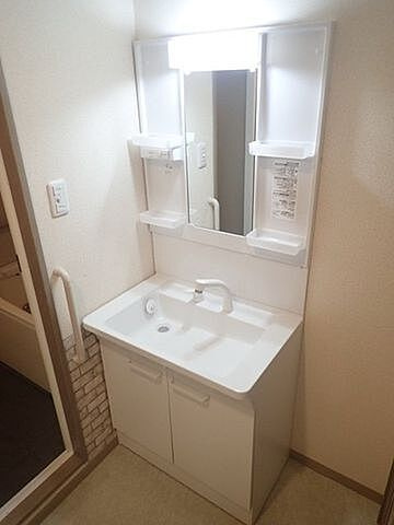 一の蔵レジデンスの独立洗面台