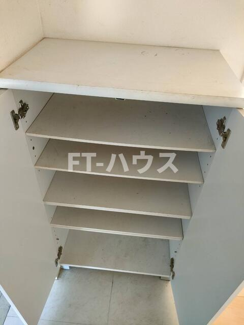 さつきが丘団地１６号棟の収納