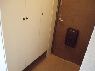 【玄関】 | コンフォール野川 | 別部屋の写真です。