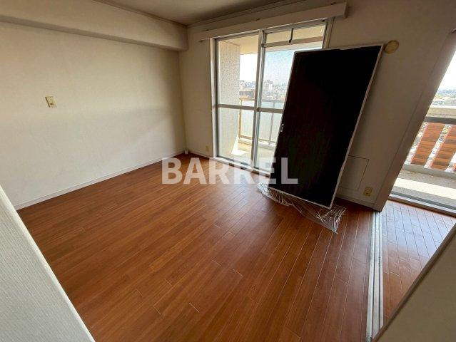 豊中野畑住宅4号棟の居間・リビング