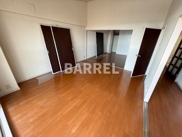 豊中野畑住宅4号棟の居間・リビング