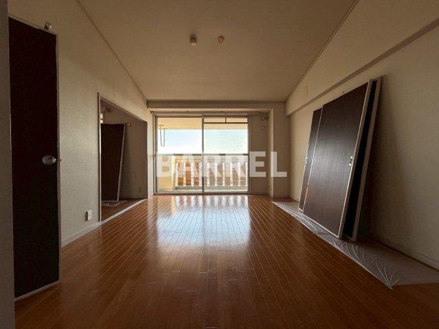 豊中野畑住宅4号棟の居間・リビング