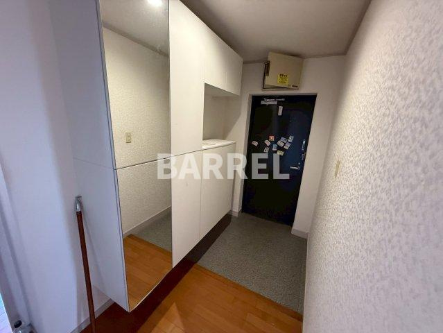 豊中野畑住宅4号棟の玄関