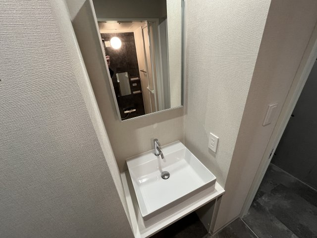 RITS SEKIMACHIの独立洗面台