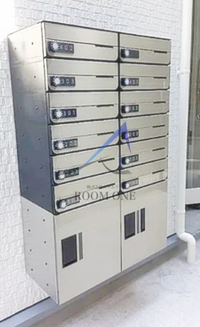 フラシア高島平のその他共用部分|宅配ボックスと集合ポストです。