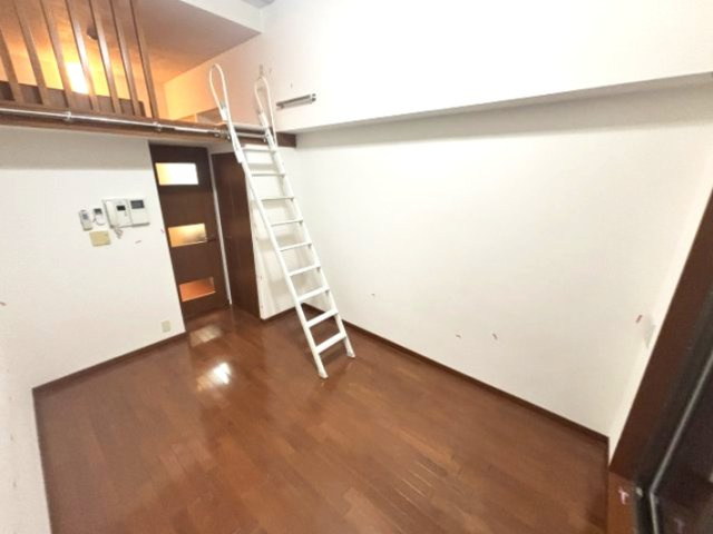 エステムコート三宮EASTポルトマーレの居間・リビング
