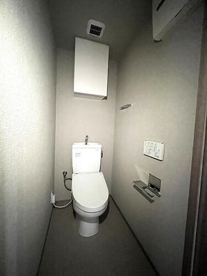 【トイレ】 | プレサンスロジェ天王寺真田山公園 | ゆったりとした空間のトイレです