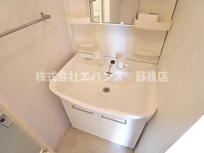 【洗面所】 | サニーリヴA | ゆったりとスペースのある洗面所