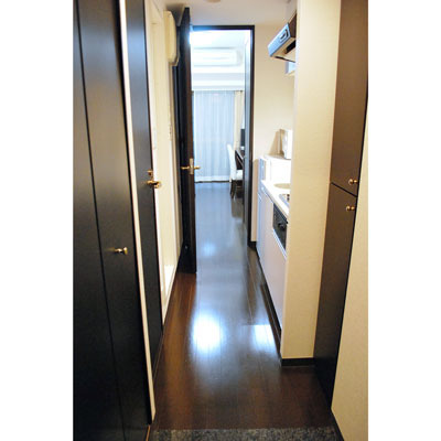 トーシンフェニックス芝浦ベイフォートの内装|明るい色調の室内です