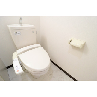 【トイレ】 | アーデン和泉町 | ゆったりとした空間のトイレです