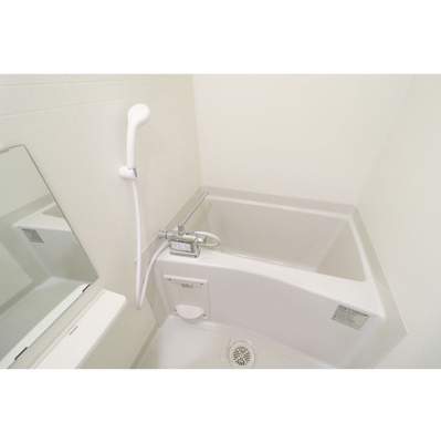 【浴室】 | Uresidence京橋 | コンパクトで使いやすいお風呂です