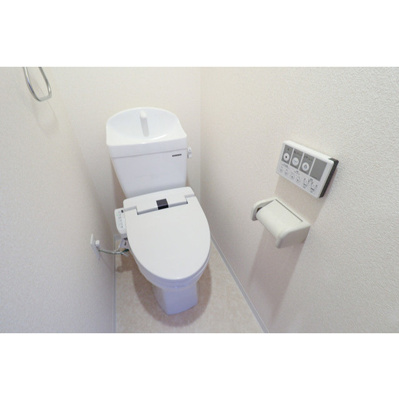 【トイレ】 | Uresidence京橋 | 清潔感のあるトイレです
