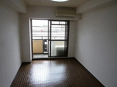 【居間・リビング】 | プレアール東中浜 | おしゃれなリビングです