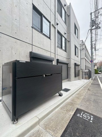 「防音マンション」スカイラシクラス田園調布のその他共用部分|ゴミストッカー完備
