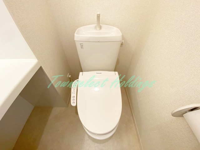 藤沢市高倉のアパートのトイレ