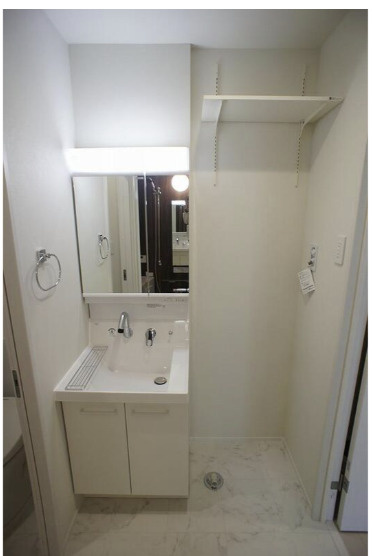 ポルトボヌールの洗面所