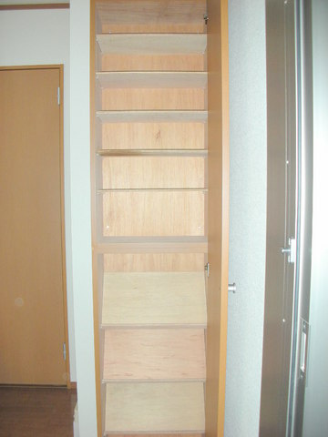 メゾンシグナスの玄関|★シューズＢＯＸ★