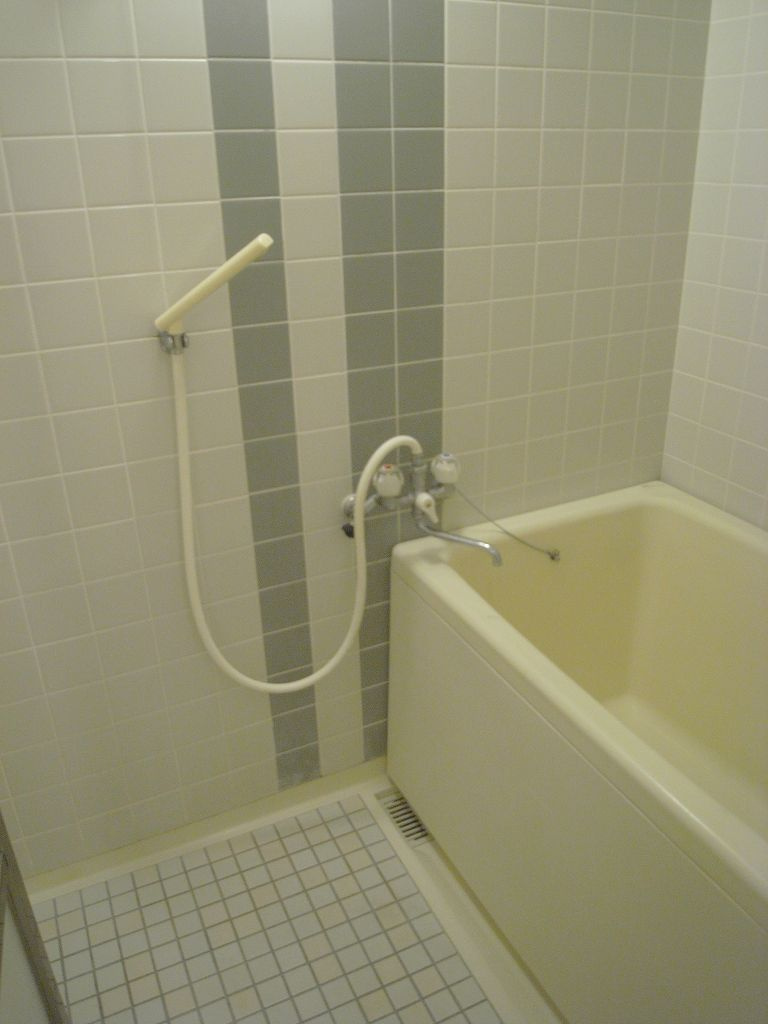 メゾンサンクの浴室