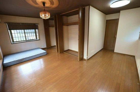 【中古】入間郡毛呂山町西戸中古住宅の洋室|2F 12帖洋室です！