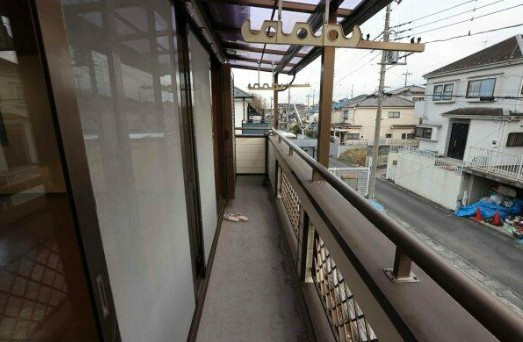 【中古】入間郡毛呂山町西戸中古住宅のバルコニー|陽当り良好なワイドバルコニーです！