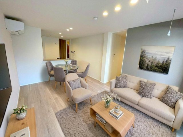 アダージォ阿佐谷の居間・リビング|家具配置のイメージ画像です※実際には家具は付きません