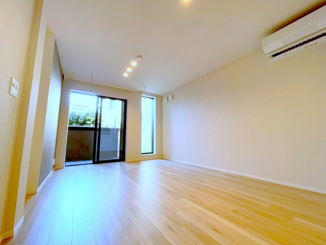 アダージォ阿佐谷の居間・リビング