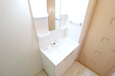 【独立洗面台】 | トミージュ | 独立洗面台、朝の身支度には欠かせません