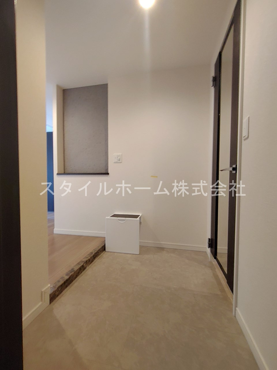 セントラルレジデンスの玄関
