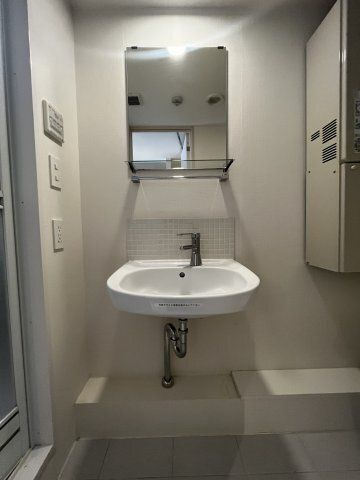 アレーロ自由が丘の洗面所