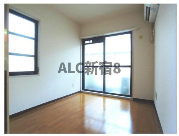 TOP中野第2の居間・リビング|居室部分