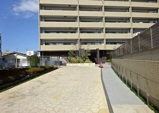 ポーラスター野中町の駐車場|駐車スペースもあります☆