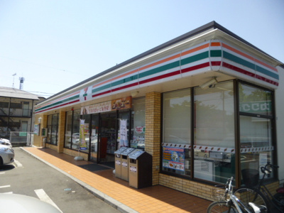 セブン-イレブン 柏松葉町店まで600m