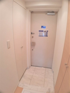 【玄関】 | 新品家具付きマンション市谷砂土原町5(KaGood東京)
