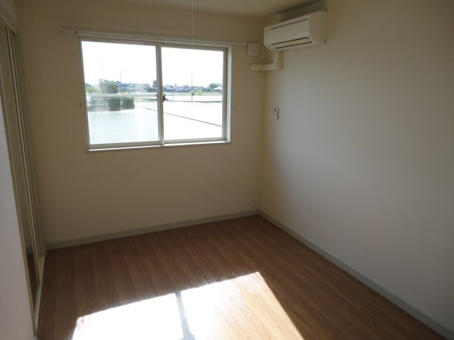 【内装】 | ジュエリー１st | 洋室