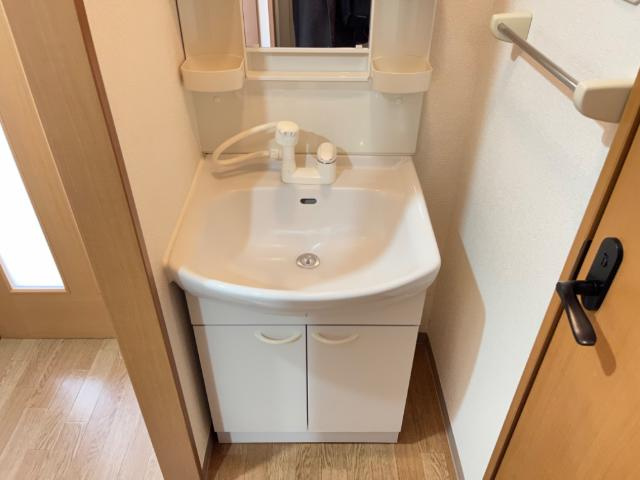 ライラックの洗面所|洗面