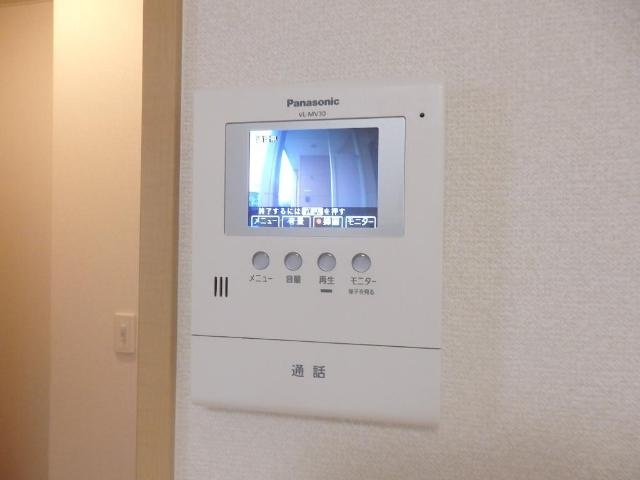 エトワール桜の内装|カメラ付インターホン