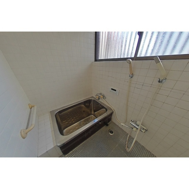 本巣市文殊の一戸建ての浴室