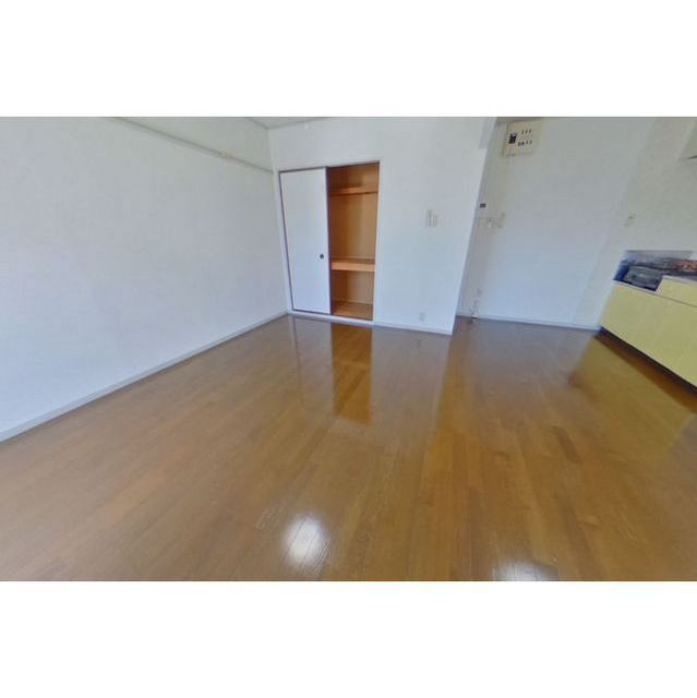 岐阜市錦町６丁目のアパートの居間・リビング|リビング