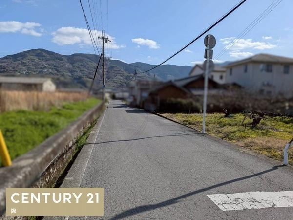かつらぎ町妙寺　土地の前面道路含む現地写真