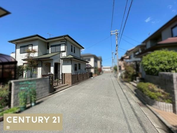 和歌山市松江　中古戸建の前面道路含む現地写真