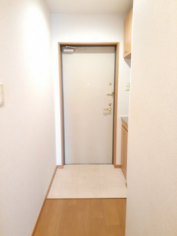 グランソレイユ西中央の玄関