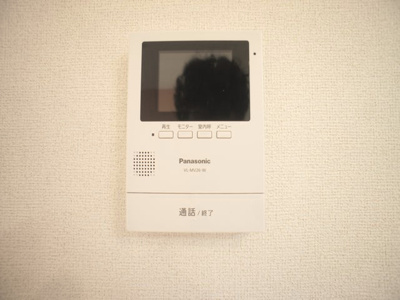 【セキュリティ】 | レジェンド・ヒルＨ | 訪問者の確認ができるTVドアホン付きです♪