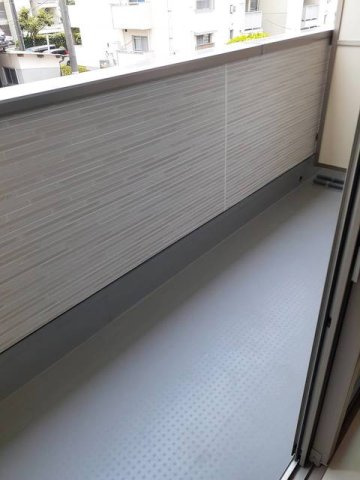 アンサイズニアのバルコニー