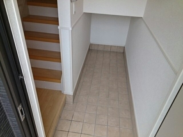 エレガンテⅠの玄関