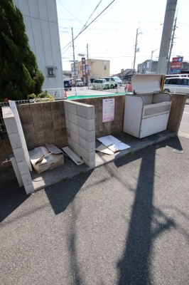 【その他共用部分】 | エトワール桜 | 敷地内ゴミ置き場
