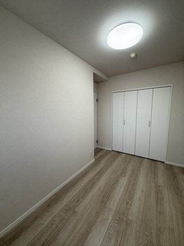 エンゼルハイム田島の洋室