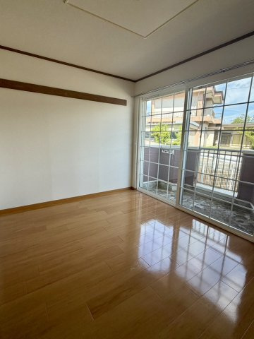 【居間・リビング】 | ピークガーデン | 使いやすい居間です