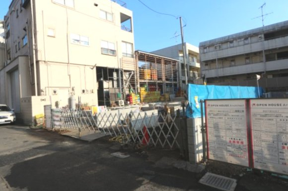 国分寺市東恋ヶ窪５丁目　Ｂ号棟の外観|小学校まで約徒歩７分、スーパー(サミットストア)まで約３分と子育てに適した環境♪