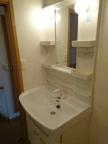 クラール　アロッジオの洗面所